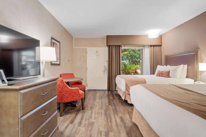 Room 52 of 130