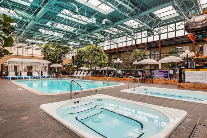 Pool 114 of 130