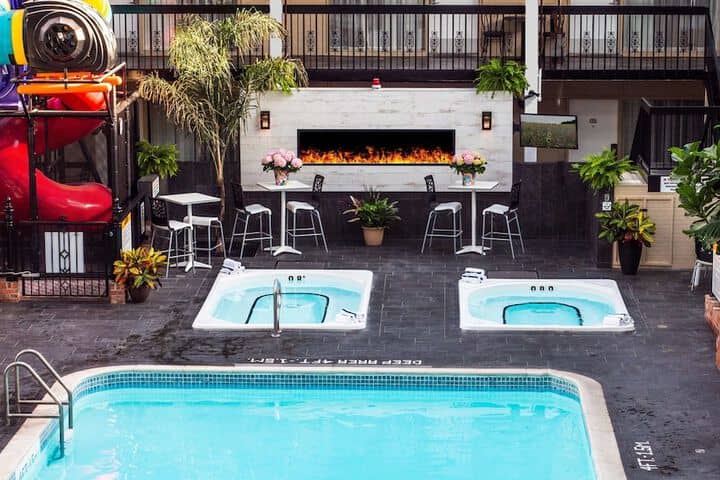 Pool 113 of 130