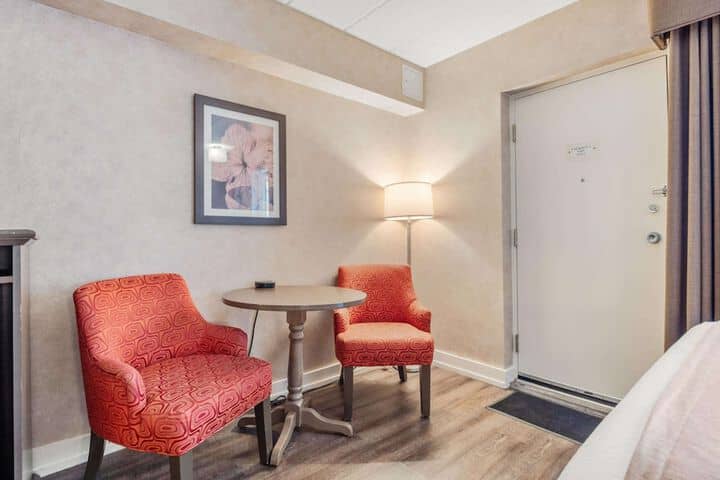 Room 47 of 130
