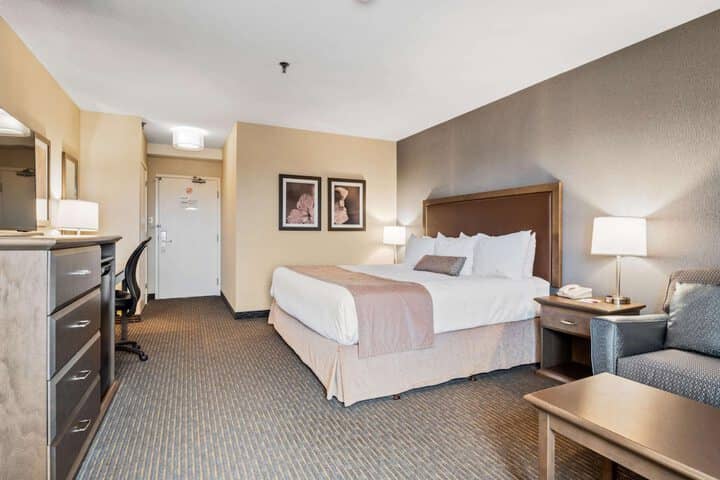 Room 32 of 130