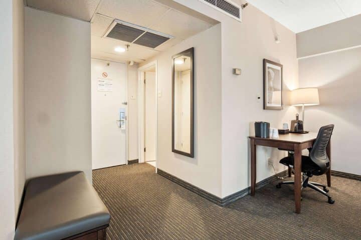 Room 21 of 130