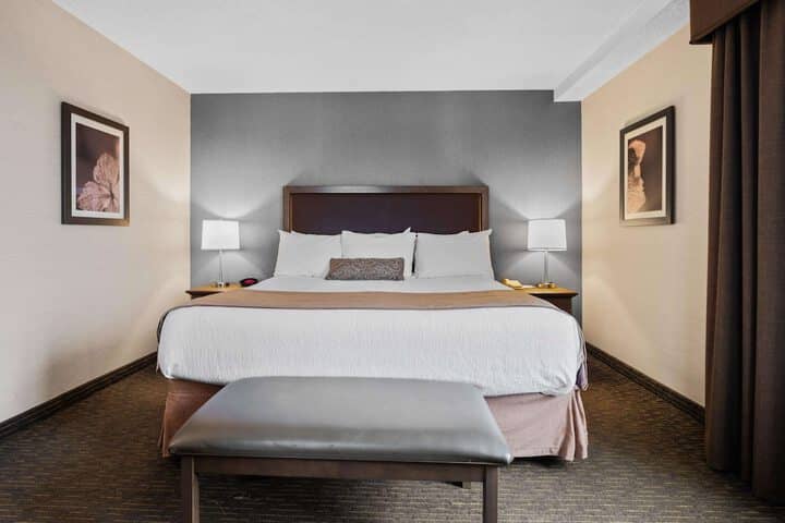 Room 25 of 130