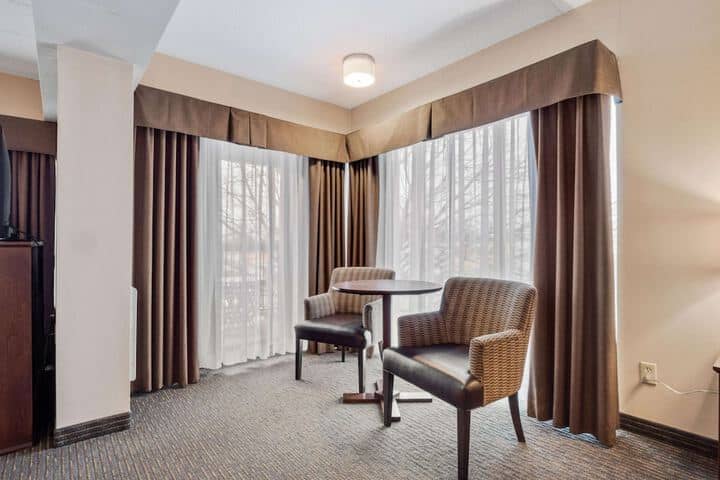 Room 23 of 130