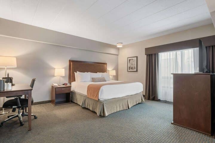 Room 20 of 130